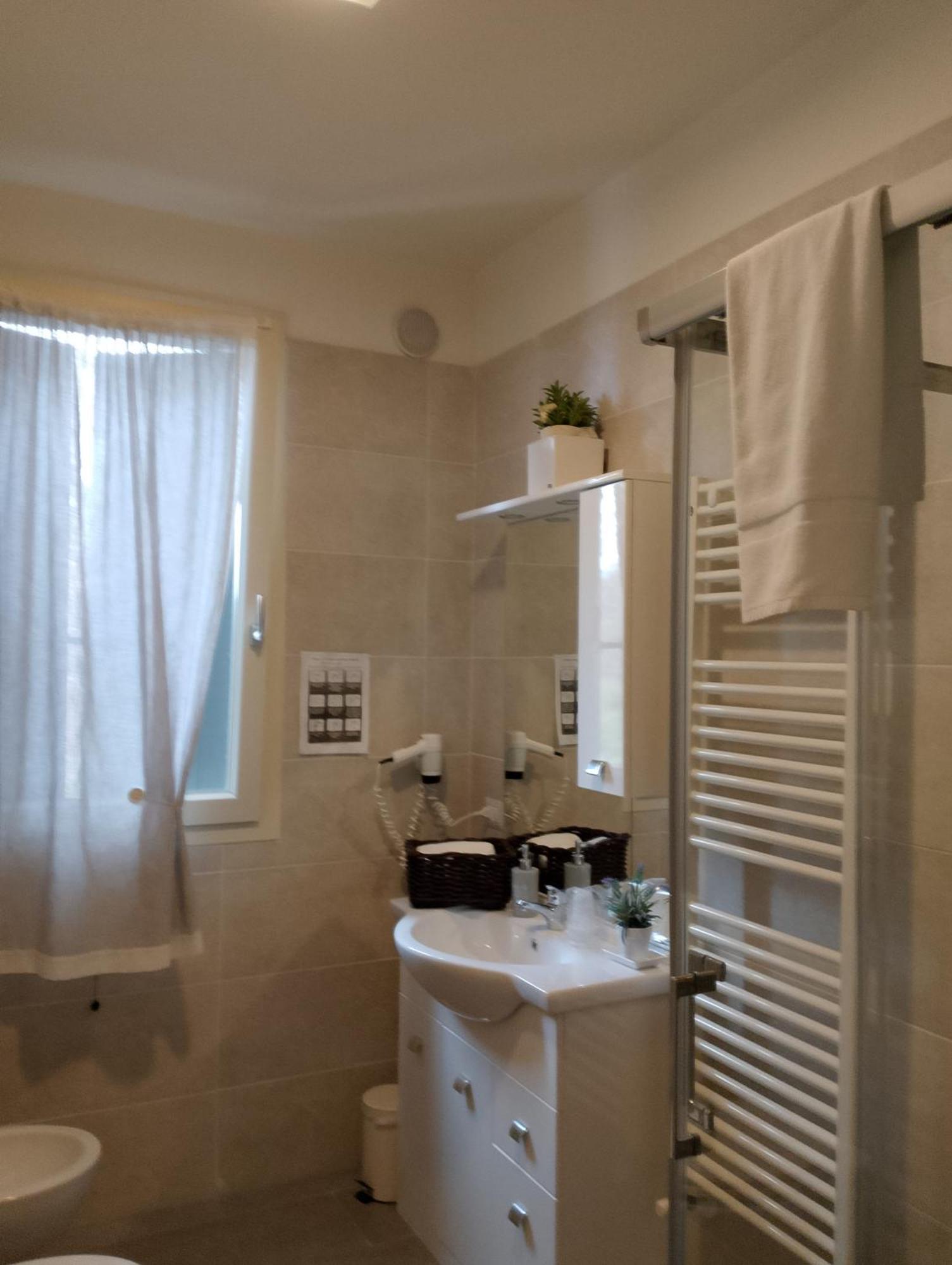 Il Borgo Dei Molini Bed and Breakfast Torreglia Exteriör bild